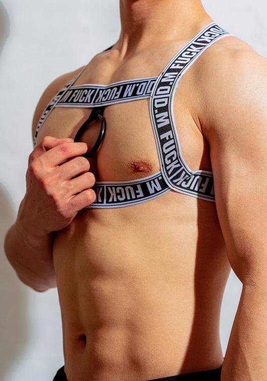 DM F*ck Pec Harness - Oh My Underwear